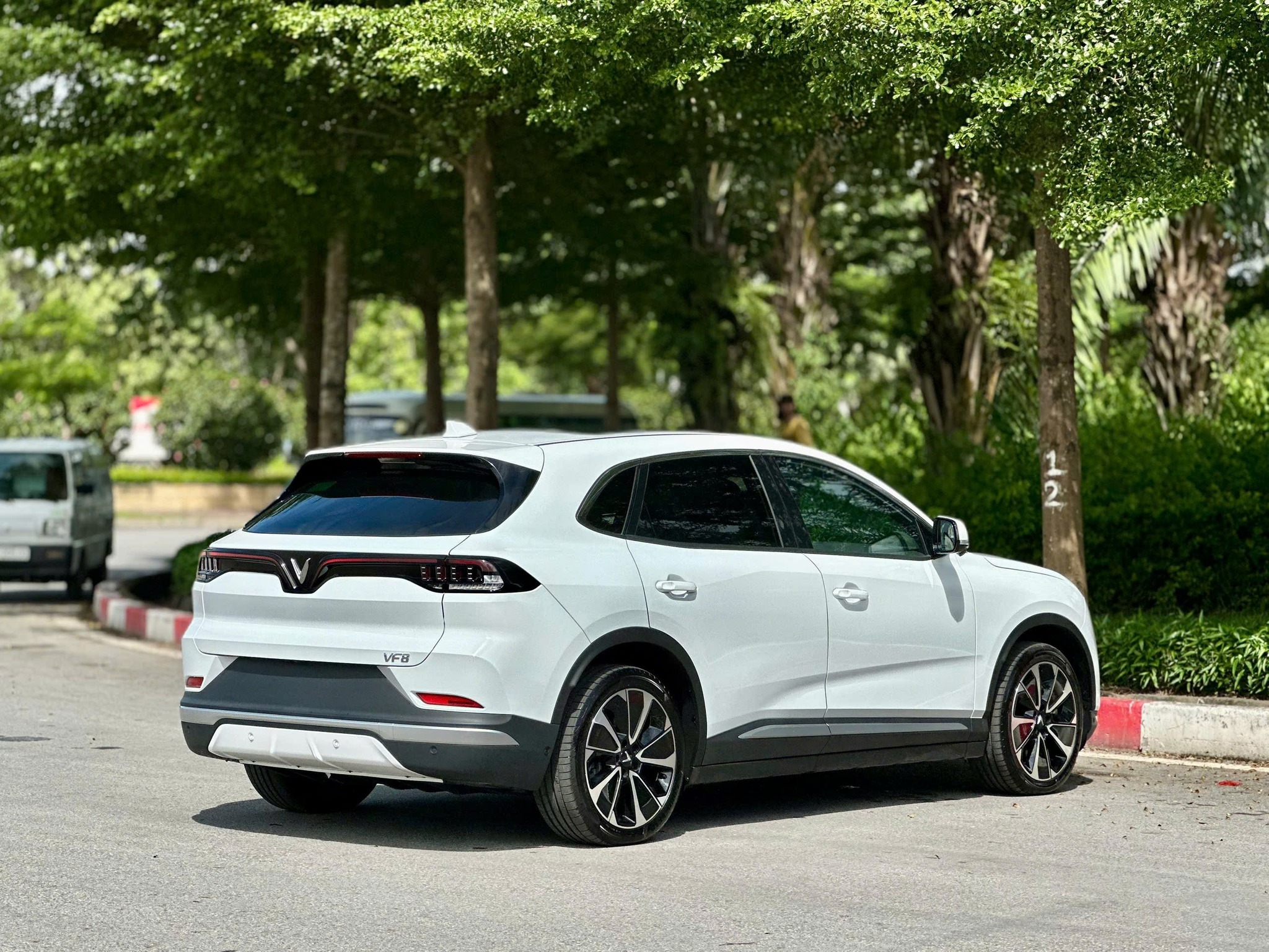 VinFast VF8 2025 - Ảnh 8