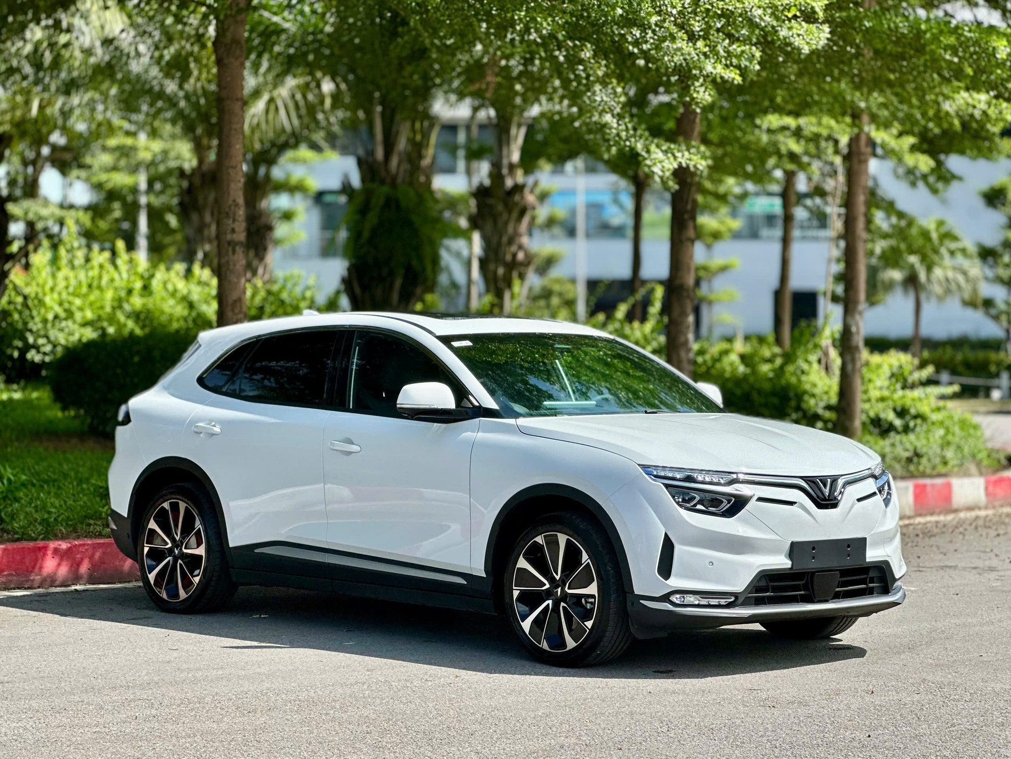 VinFast VF8 2025 - Ảnh 6